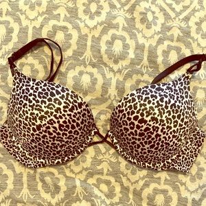 32D Bombshell Plunge VS bra